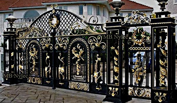 Exclusive forged setwith openwork columns