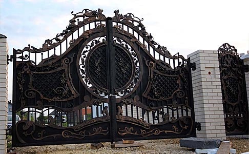Forged massive full gates
