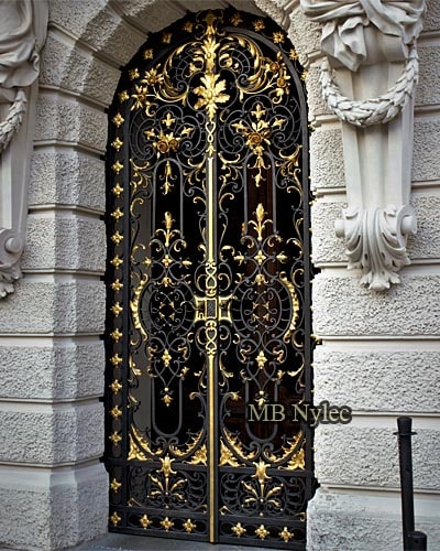 Palace door grille
