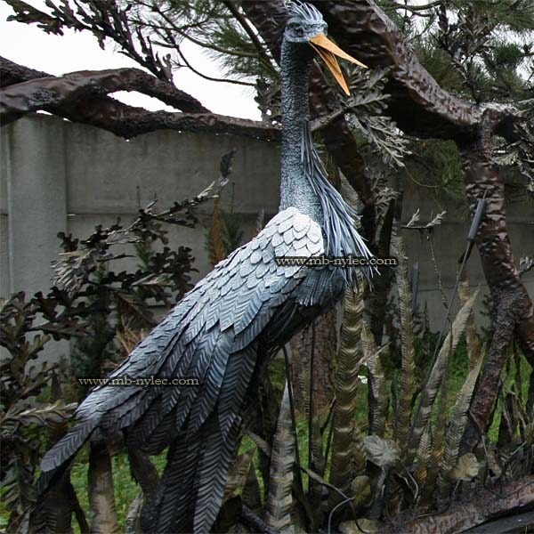 Heron - a figure of steel